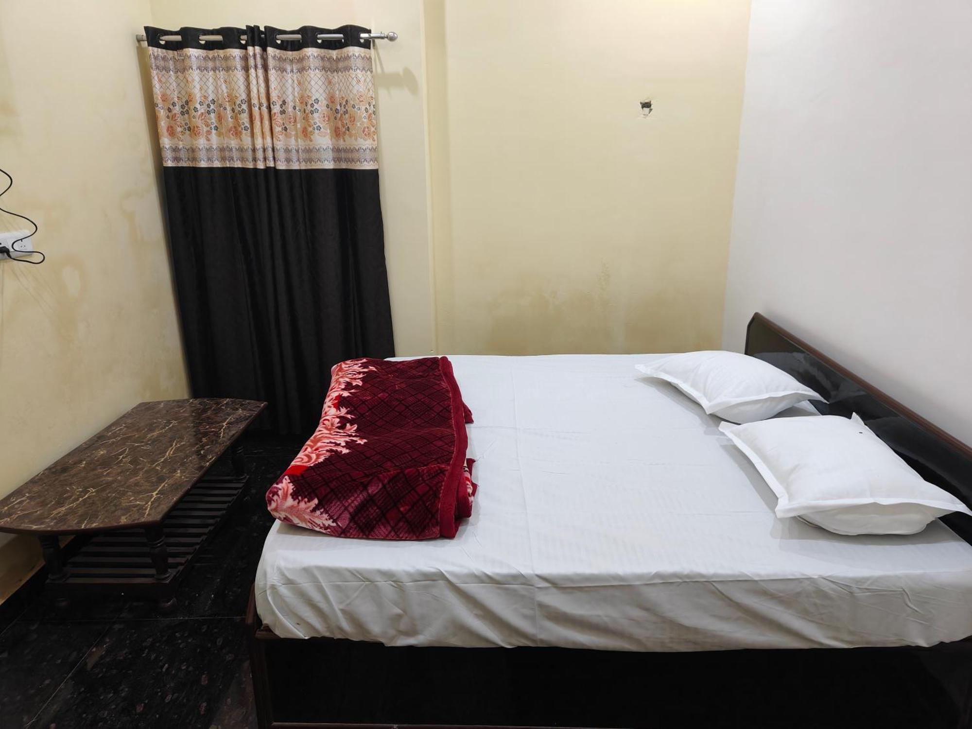 Sky Inn Paying Guest House Bénarès Extérieur photo